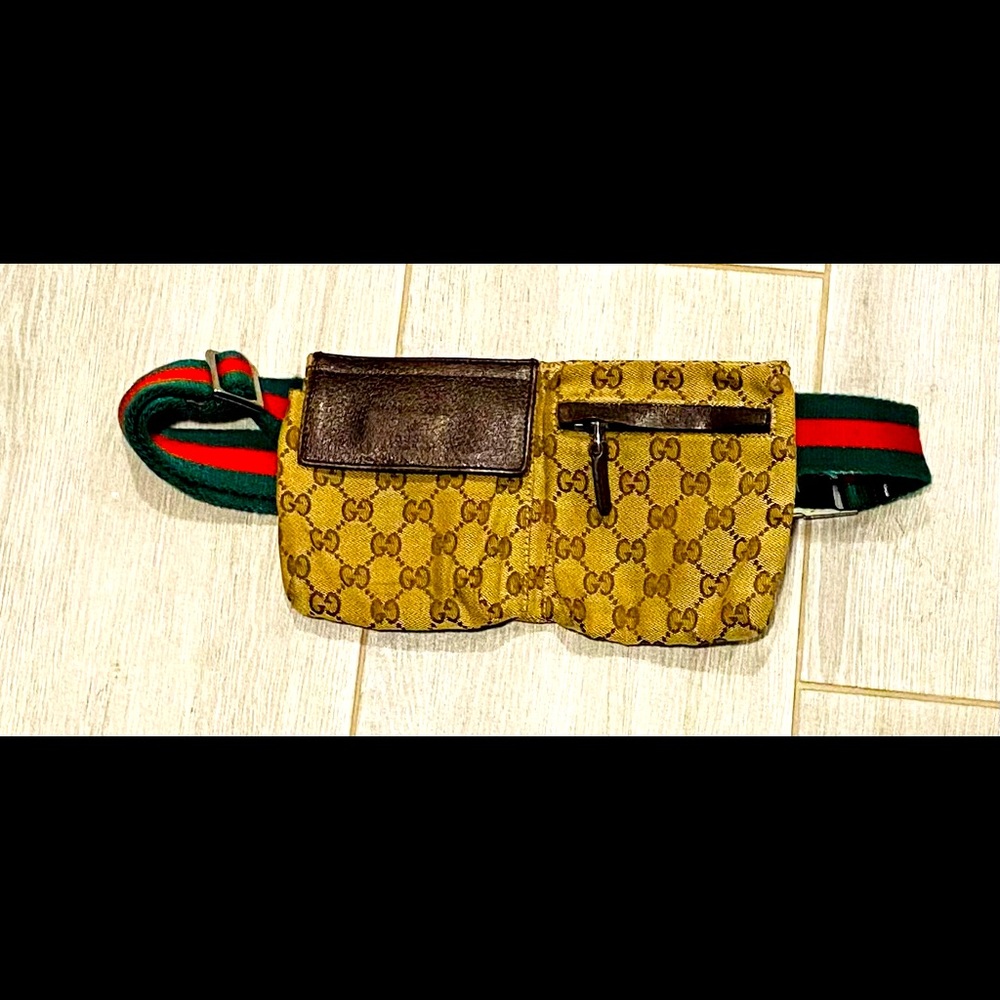 Genuine Gucci waist pack excellent condition!